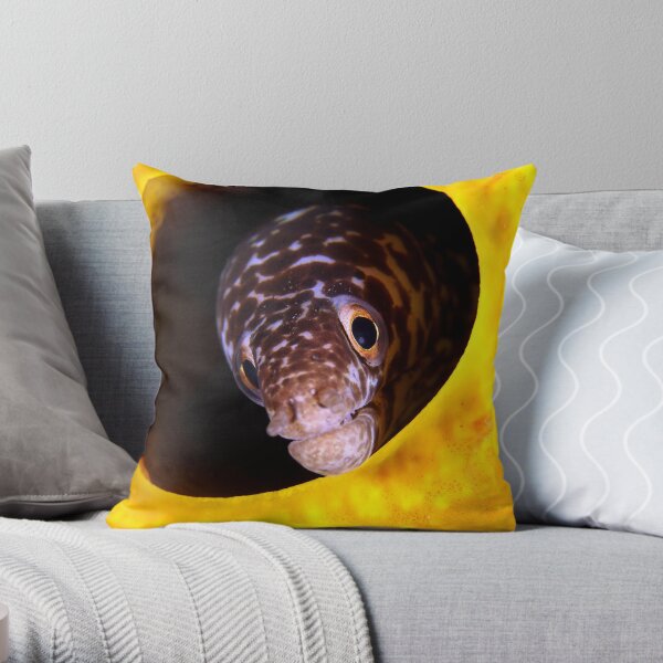 I see you Throw Pillow