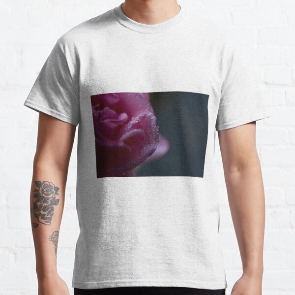 Pink Rose water drops Classic T-Shirt