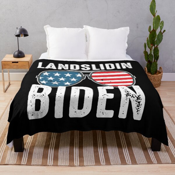 Aperçu de l'œuvre Landslidin Biden créée et vendue par RandomStuffShop.