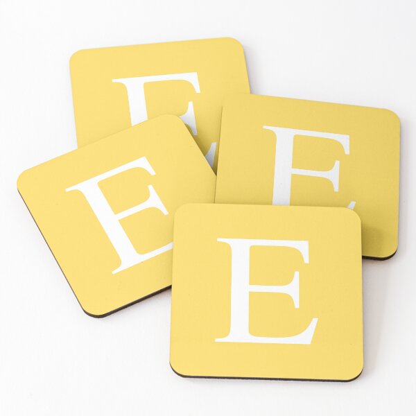 Aperçu de l'œuvre Jaune moutarde Basic Monogram E créée et vendue par rewstudio.