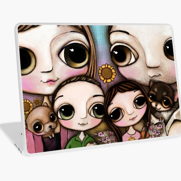 The Lovely Family with two chihuahua and the Laptop Skin