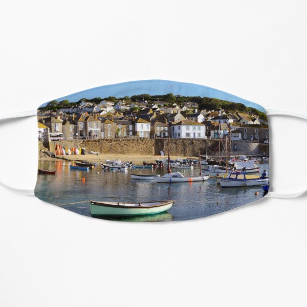 SLEEPY MOUSEHOLE MORNING, CORNWALL Mask