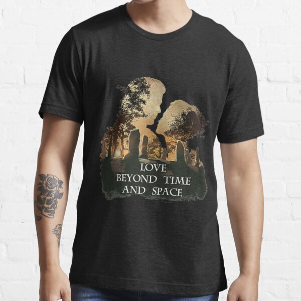 Jamie and Claire - Outlander T-Shirt Essential T-Shirt