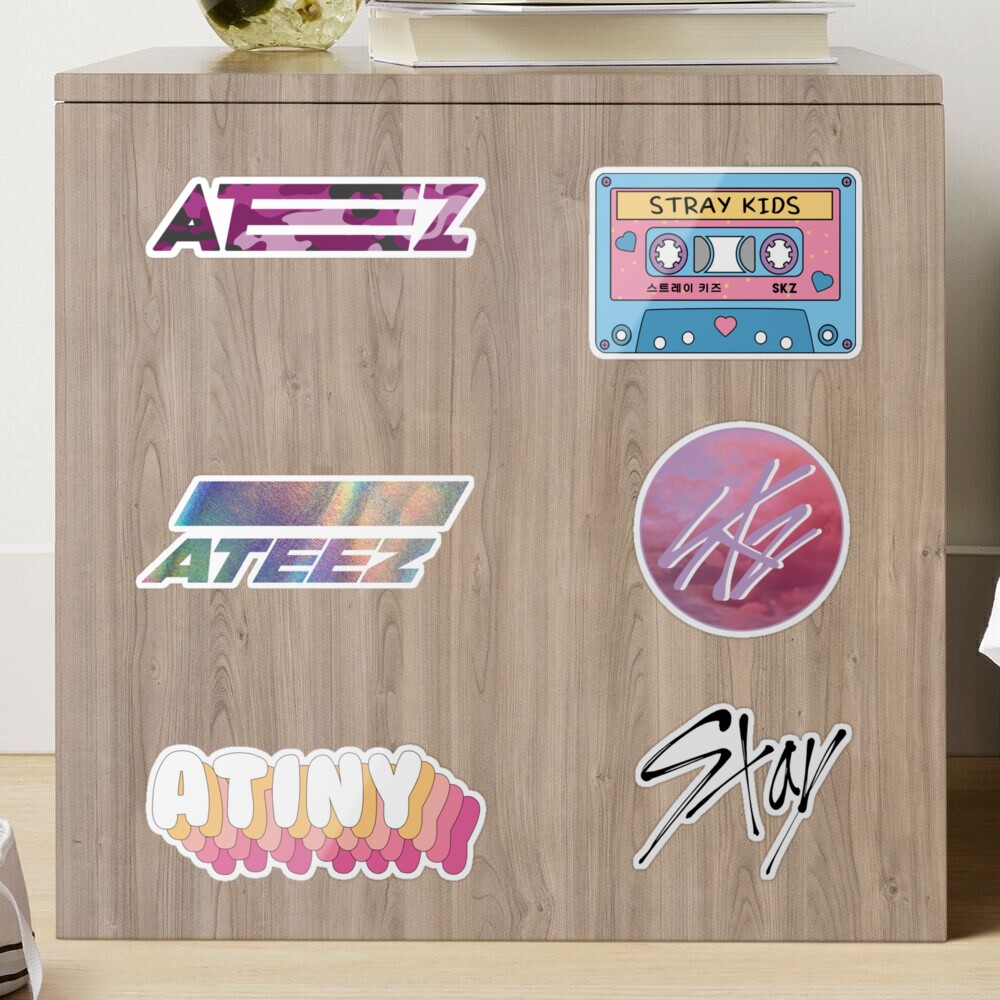 [WTB] STRAY KIDS ATEEZ STICKERS