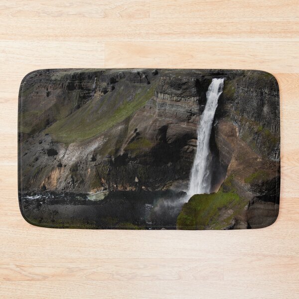 Artikelvorschau, Háifoss waterfall entworfen und verkauft von LouisaLilja.