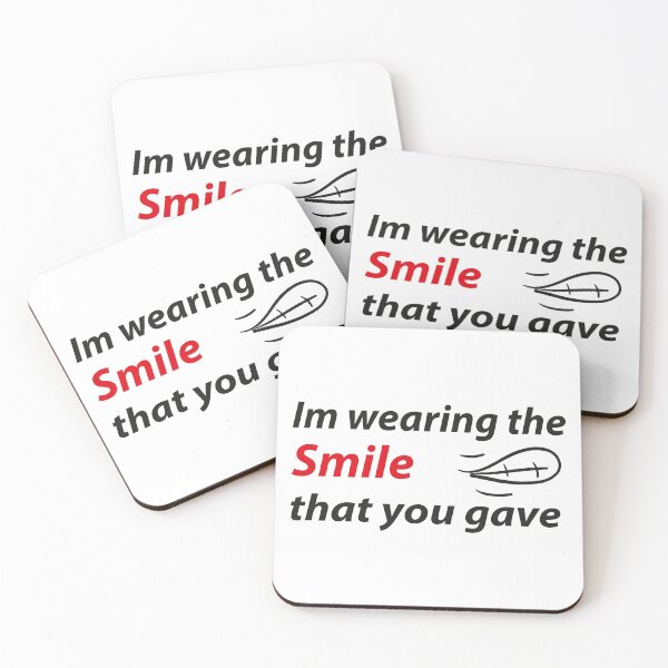 Aperçu de l'œuvre I'm wearing the smile that you gave créée et vendue par Drill-shirts.