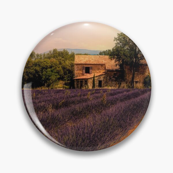 Artikelvorschau, Bauernhof in der Provence entworfen und verkauft von Marylou Badeaux.