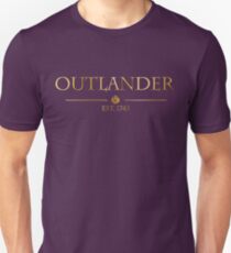 Outlander est 1743 (GOLD) Unisex T-Shirt
