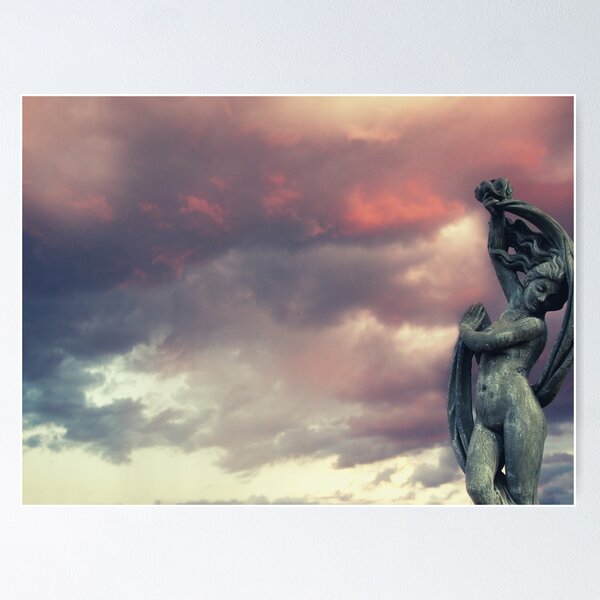 Artikelvorschau, Statue mit Wolken entworfen und verkauft von WildMotion.