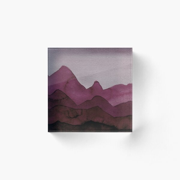 Berge in Bordeaux, Magenta, Lila, Violett, Rot, Schwarz, Grau Acrylblock