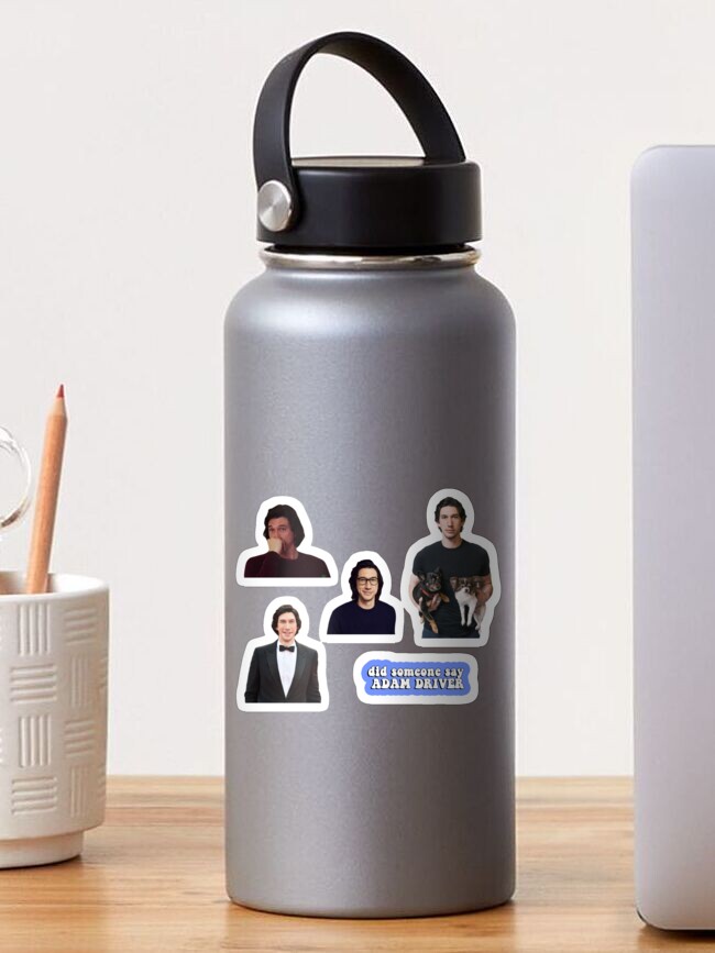 Imagen 1 de 3, Pegatina con la obra Paquete de pegatinas de Adam Driver: póster, ropa, camisetas, fan art, películas, esposa, manos, camiseta, máscara, funda para teléfono, suéter, cumpleaños, Navidad, 2021, amor, sonrisa feliz, gato, edad, esposa, una historia de matrimonio, amor, diseñada y vendida por qualityprinting.