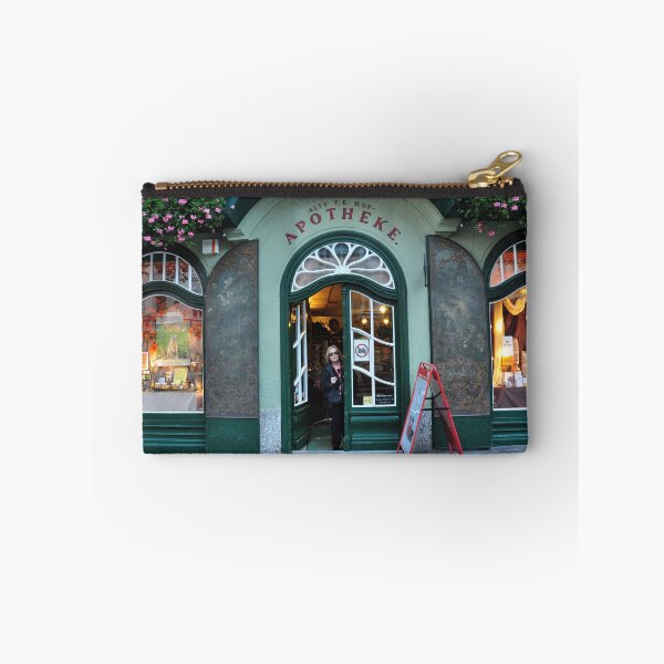 Artikelvorschau, Apotheke Shop entworfen und verkauft von Karen E Camilleri.