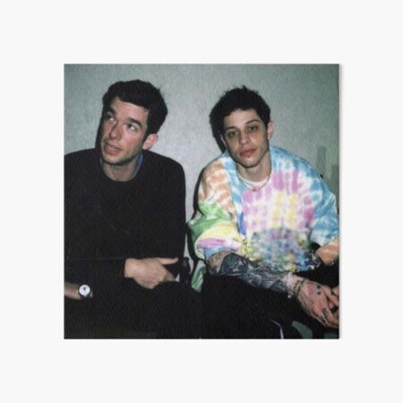 Artikel-Vorschau von Pete Davidson und John Mulaney, designt und verkauft von Findingneemo.