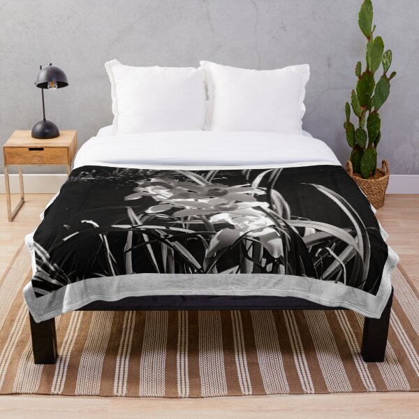Artikelvorschau, Schwarzweiss-Orchidee entworfen und verkauft von Naomi80.