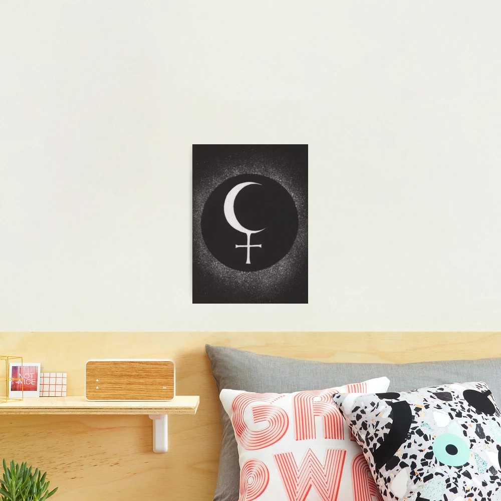 Lilith symbol/ dark moon sign