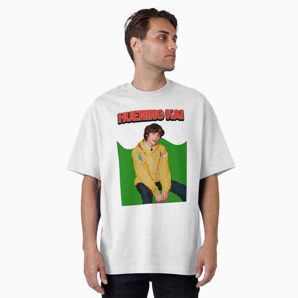 Artikel-Vorschau von Oversized T-Shirt, designt und verkauft von KInspirations.