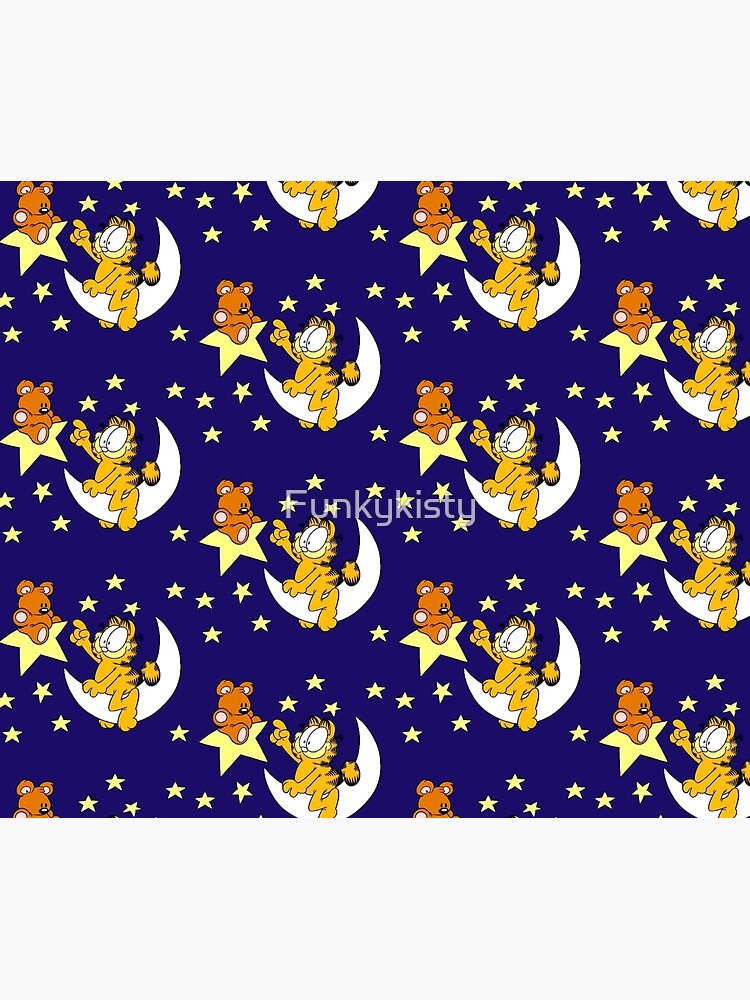 Discover Garfield and Bear Duvet Cover