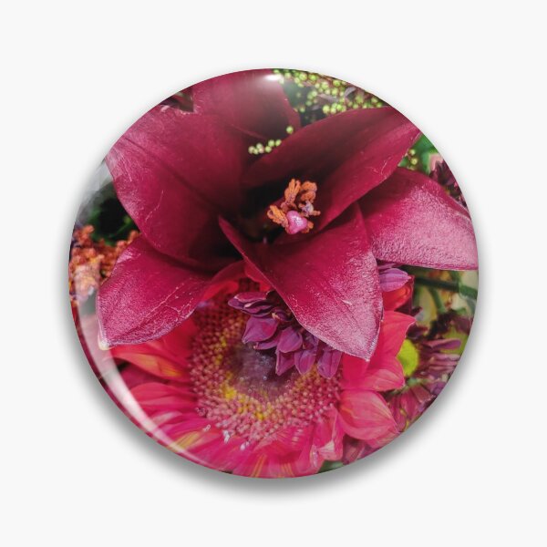 Aperçu de l'œuvre Christmas flowers créée et vendue par Cagedheart15.