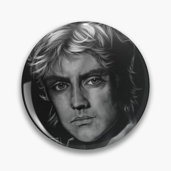 Roger Noir Pin