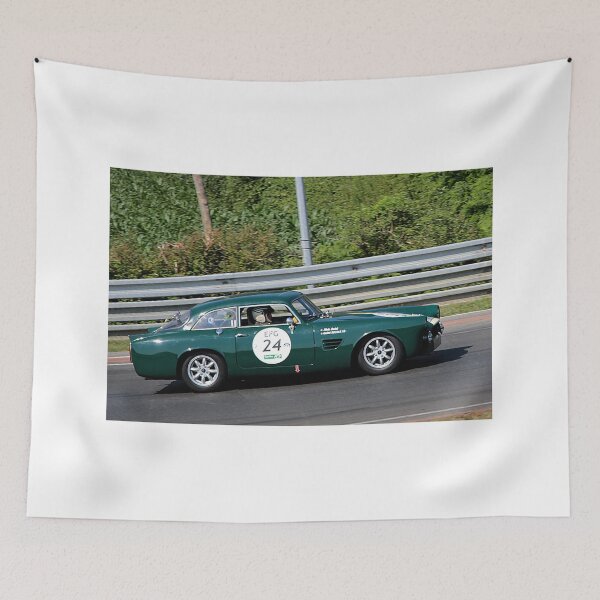 Artikelvorschau, Unvergleichliches GT-Sportauto Le Mans Classic entworfen und verkauft von AndyEvansPhotos.