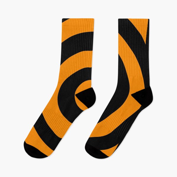 Artikelvorschau, Orange Bullseye auf schwarzem Hintergrund entworfen und verkauft von Greenwood2112.