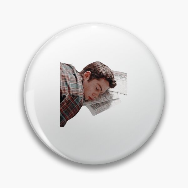 Aperçu de l'œuvre mignon dylan obrien sieste créée et vendue par hippydoda.