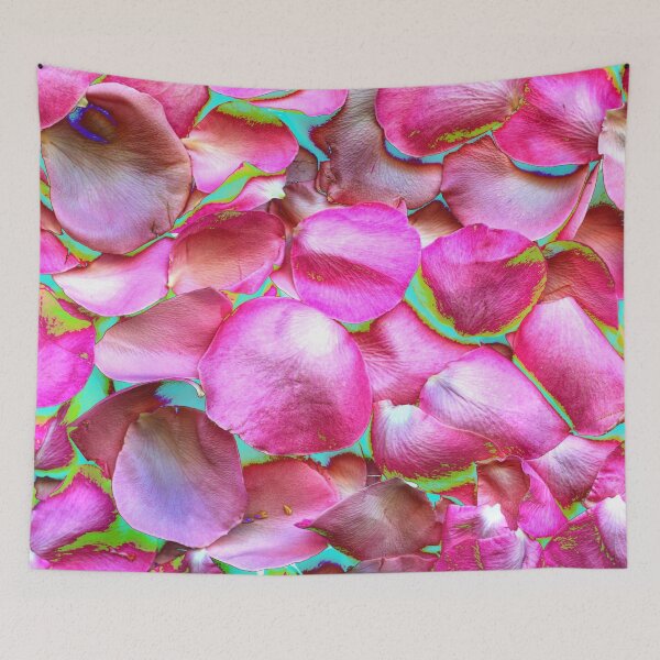 Artikelvorschau, Psychedelische Rosenblätter in Pink entworfen und verkauft von ittybittyowl.