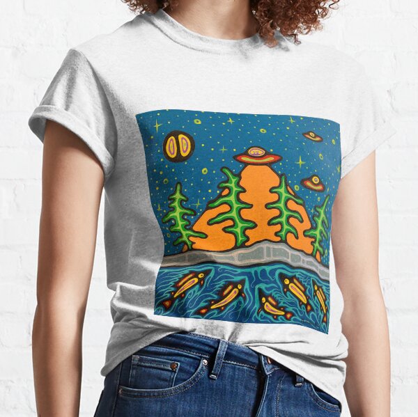 aliens and fish Classic T-Shirt