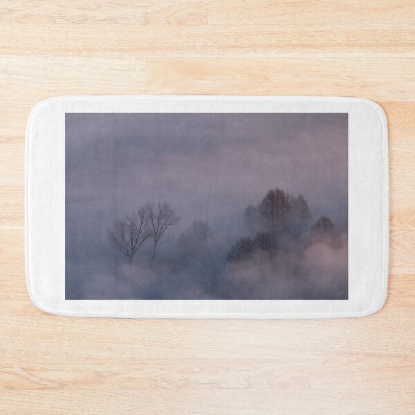 Artikelvorschau, Bäume im Nebel entworfen und verkauft von pietrofoto.