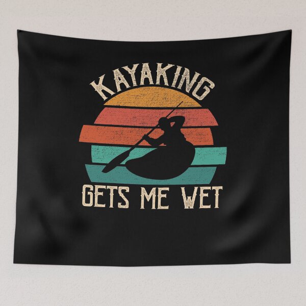 Aperçu de l'œuvre Kayak me fait mouiller kayakiste nautisme pagayer rétro vintage créée et vendue par kamilbogaty1.