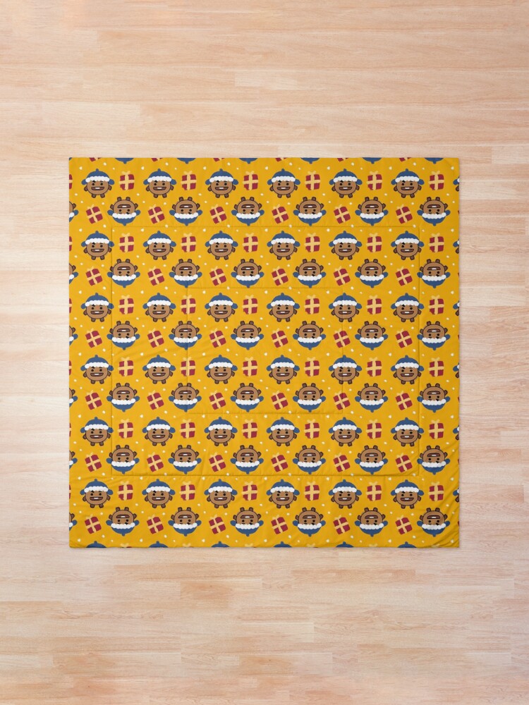 Alternate view of Shooky Gift Christmas Pattern BTS Suga Comforter