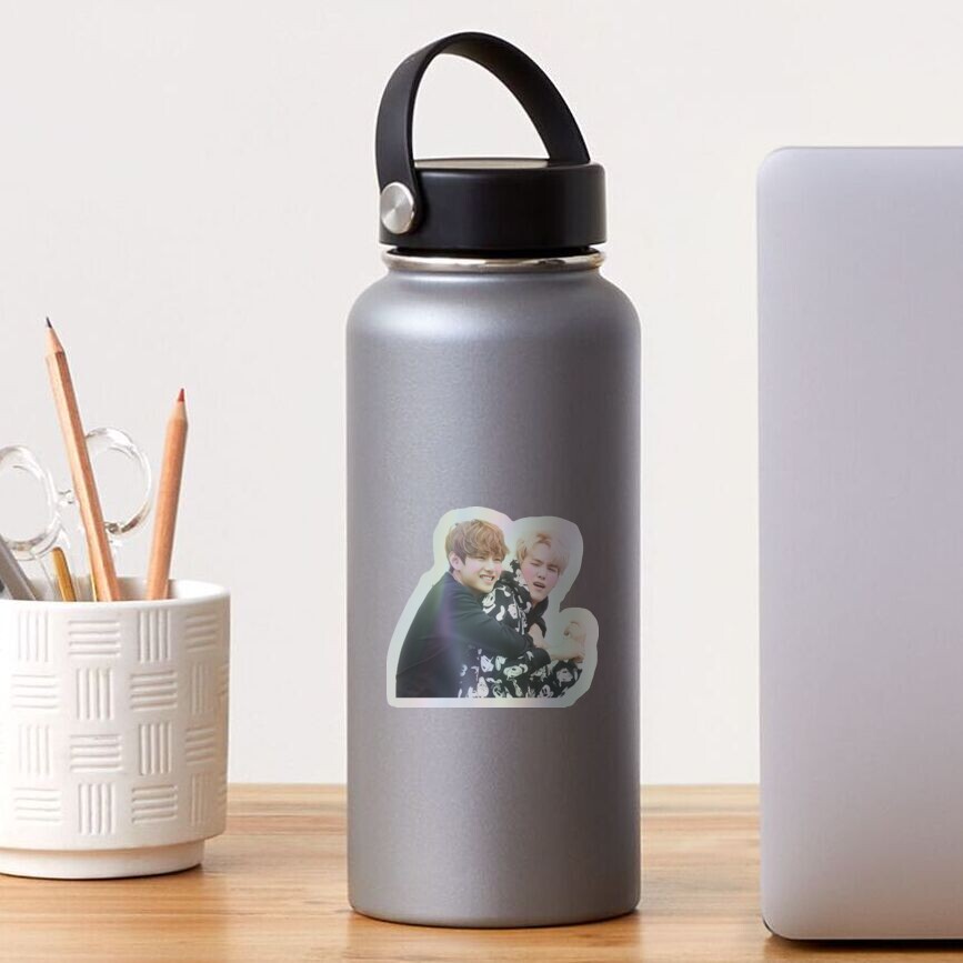 Artikel-Vorschau von Holografischer Sticker, designt und verkauft von itsnina.