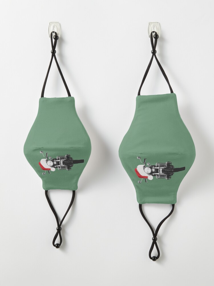 Alternate view of Suzuki GT750 Christmas Mask