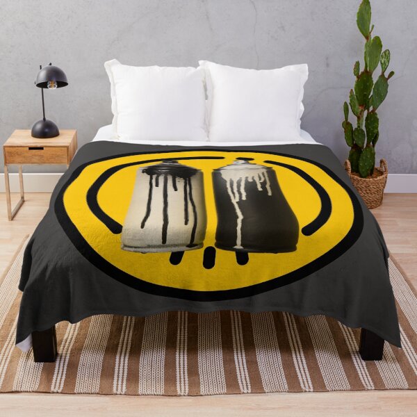 Artikelvorschau, Spray Paint entworfen und verkauft von portraitsonthep.
