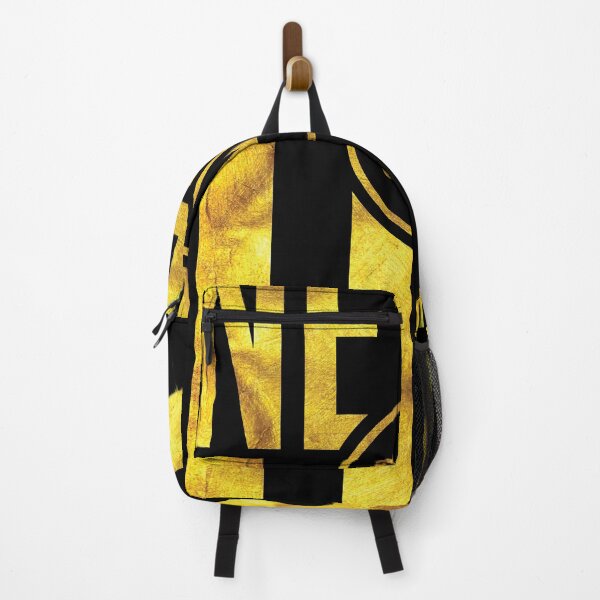 Item preview, NEVER GIVE UP designed and sold by Ulysses ⭐⭐⭐⭐⭐.