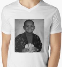 LeBron James (Kid BW) Men's V-Neck T-Shirt