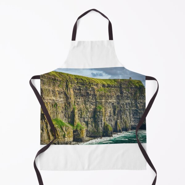 Aperçu de l'œuvre Cliffs of Moher Cliff Face créée et vendue par Nollaig Ó Mórdha Up The Banner Photography.