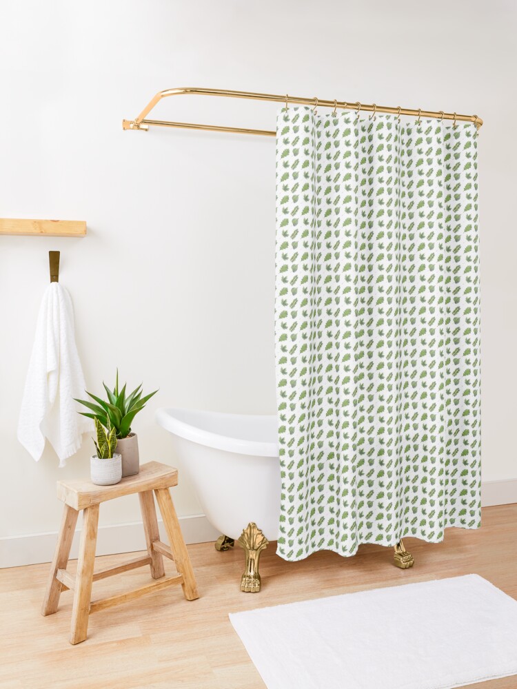 Aperçu 3 sur 5. Rideau de douche avec l'œuvre GREEN ADDICT créée et vendue par IsaureEcartfixe.
