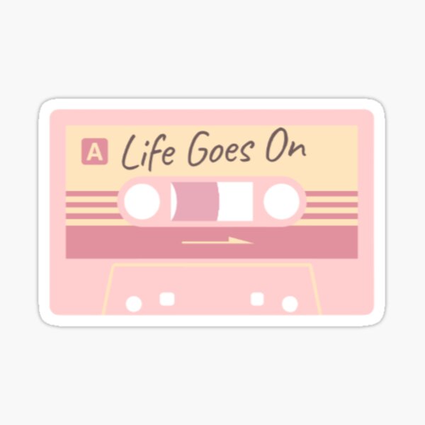 Artikel-Vorschau von Das Leben geht auf rosa Kassette, designt und verkauft von BloompodDesigns.
