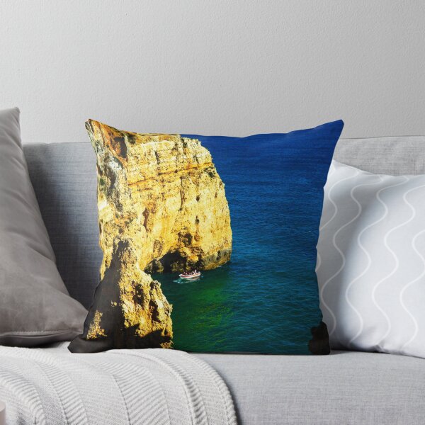 Artikelvorschau, Atemberaubende Klippen über dem Meer in Sagres, Portugal entworfen und verkauft von AWomanAfoot.