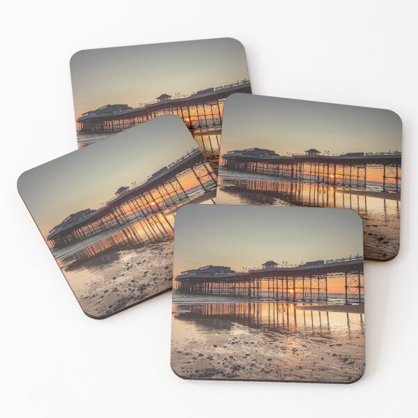 Artikelvorschau, Cromer Pier Sonnenaufgang entworfen und verkauft von dp-images.