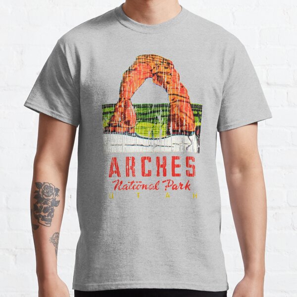 Arches National Park Utah Moab Vintage Travel Decal Classic T-Shirt