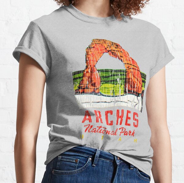 Arches National Park Short Sleeve Shirt (Delicate Arch) – Just Go Travel  Studios