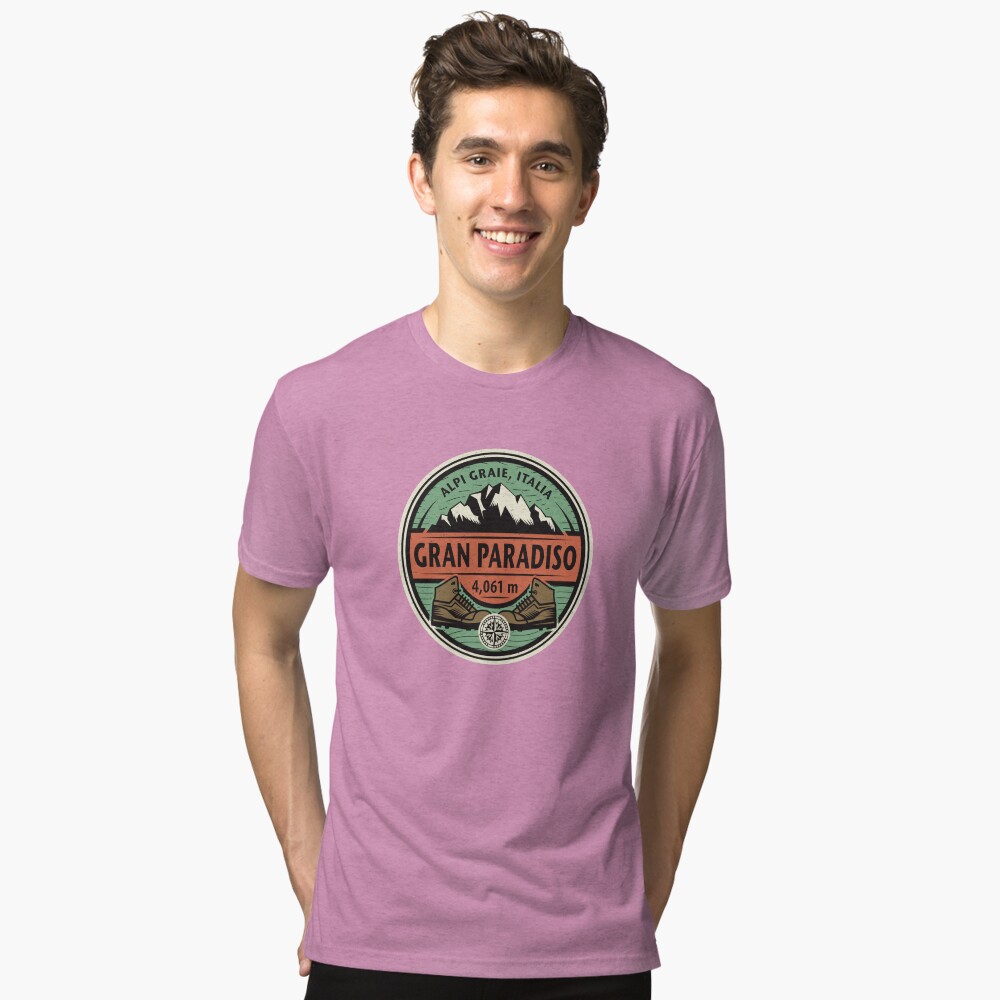 Aperçu de l'œuvre T-shirt chiné créée et vendue par studio838.