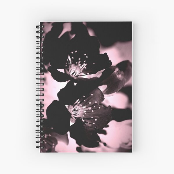 Aperçu de l'œuvre En rose et noir créée et vendue par sheSzen.