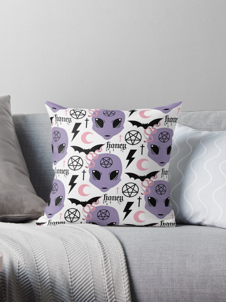 Kawaii Aliens ,Pastel Goth,Aesthetic clothes,Harajuku,pink goth  fashion,Creepy cute,pink gothic,Pastel goth clothing,bubble goth Pillow  for Sale by TheNakednun