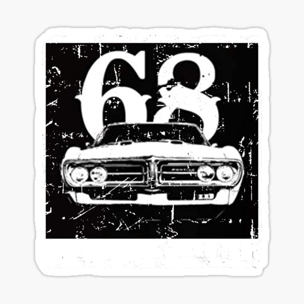 Aperçu de l'œuvre 1968 Firebird Grill View T-shirt créée et vendue par StrihsApparel.