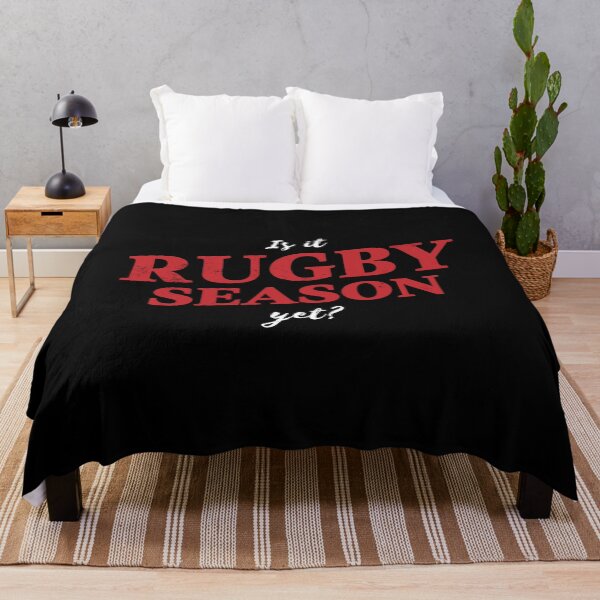 Artikelvorschau, Ist es schon Rugby-Saison? entworfen und verkauft von Gold Wings Tees.