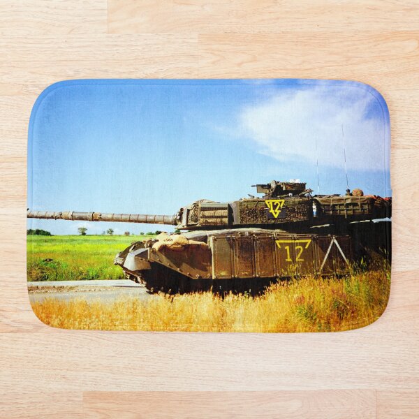 Item preview, Tanque Challenger en guardia designed and sold by Blackadder Photography.
