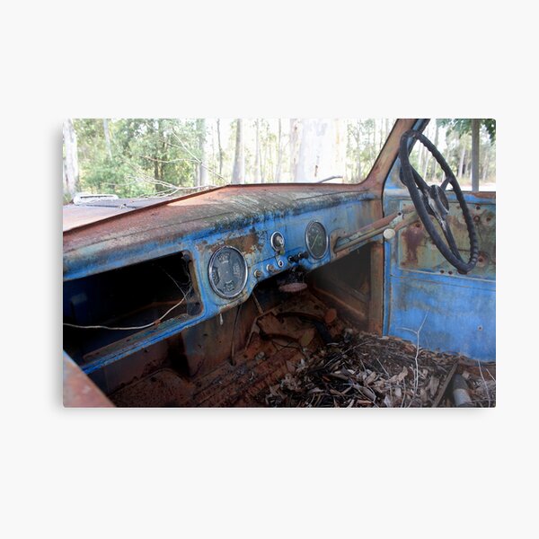 Aperçu de l'œuvre Rusted and busted créée et vendue par Ian Ramsay.